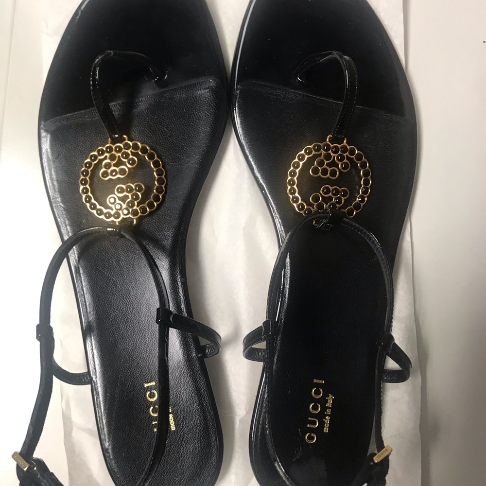 Rare**GUCCI**Black Leather/Patent Crystal Sandals
